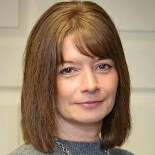 Kim Akin's Instagram, Twitter & Facebook