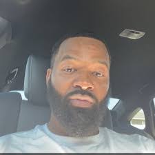 Keith Toles's Instagram, Twitter & Facebook