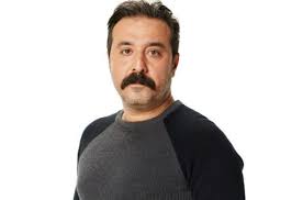 Tehlikeli Karim Firat Kimdir Mustafa Ustundag Kimdir Kac Yasinda Gundem Haberleri