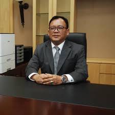 Deputy communications and multimedia minister eddin syazlee shith said this would be done under the media city project and rtm would receive additional facilities such as auditorium, music studio. Eddin Syazlee Eddin Syazlee Twitter