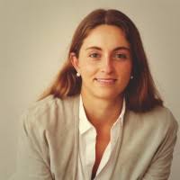 100+ perfiles de «Laris»