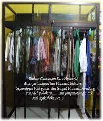 Tanaman pot atau wadah gantung memang banyak spesiesnya. Model Lemari Gantung Baju Gamis Gantungan Baju Lemari Gantungan