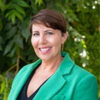 Melissa Kaplan's Instagram, Twitter & Facebook