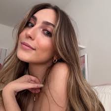 ashley claire sharmat ❥ (@ashclairee) • Instagram photos and videos