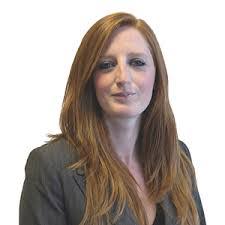 Carly Holt's Instagram, Twitter & Facebook