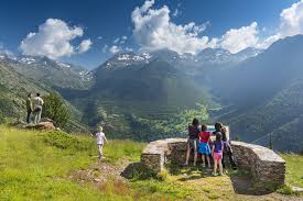 Resultat d'imatges de "pirineus con ellos"