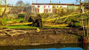 Retrouvez sur cette page toutes les prévisions et le suivi du temps pour l'ancienne demain 40/41°c à attendre sur une grande partie de la région avec de nombreux records qui pourraient être battus, sauf le long du littoral charentais où il. C Etait Il Y A 20 Ans La Tempete Du Siecle S Abattait Sur Les Deux Sevres