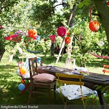 Lampions Als Gartendeko Garten Deko Garten Gartenparty