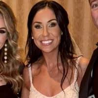 900+ perfiles de «Matina»