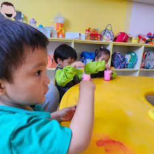 ☀️TALLER DE VERANO DIVERTIDO 2025☀️😍 Estimulación Temprana: Dirigido a  bebés de 5 meses hasta 1 año 11 meses 👶🏻 Talleres: Dirigido a niños de 2  a 6 años 👧🏻👦🏻🧩 ✨ En nuestro