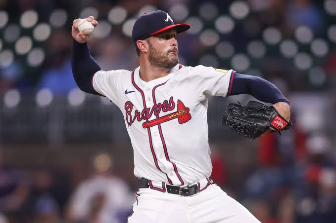 Braves sign Tyler Kinley as Atlanta keeps bolstering its bullpen - The  Athletic