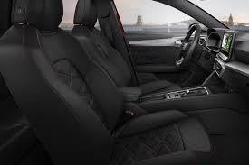 Mit fünf zentimetern mehr radstand (ebenfalls 2,69 meter) und neun zentimetern mehr. Vergleich 2017 Vs 2020 Seat Leon Autofilou