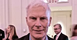 Detectives Beyond Borders: A Few Minutes of the Condor: James Grady at the  Edgar Awards