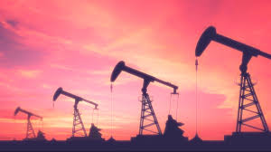 Cotaţia barilului de petrol brent la bursa din londra a depăşit 70 de dolari, pentru prima dată din noiembrie 2014, după ce organizaţia statelor exportatoare de petrol (opec) a anunţat că va continua să limiteze furnizarea. PreÈ›ul Petrolului Se Va Dubla È™i Asta Ii BucurÄƒ Pe Cei Cu MaÈ™ini Electrice