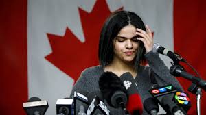 السعودية رهف القنون تقارن بين صورتيها بالنقاب والمايوه: أصبحت حرة - CNN  Arabic