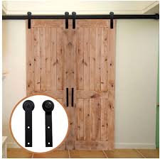 Il existe des rails encastrés donc invisibles, des rails cachés. 6ft 183cm Quincaillerie Kit De Rail Pour Porte De Coulissante Double Porte Suspendue En Bois Noirs I Form Portes Bricolage