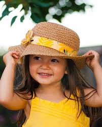 Heyyy, I'm Emely Guevara Sangabriel, I am team manager for CHS Cheer and  Dance! I have been