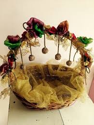 Wedding Gifts Basket Diy 30 Ideas Wedding Gift Baskets Wedding Gift Pack Wedding Gifts Packaging