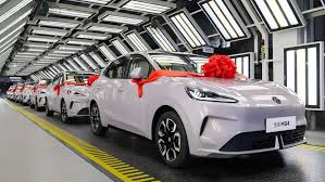 Mama fiona comforts daughter she happens to be a charming