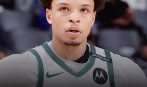 Guard Ryan Rollins Re-Ups with the Bucks