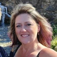 Carrie Lemon's Instagram, Twitter & Facebook