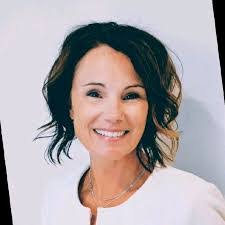 Amy Thibeault's Instagram, Twitter & Facebook