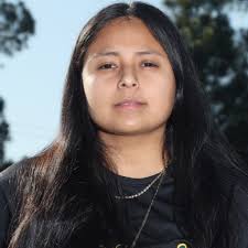 Reyna Mora's Instagram, Twitter & Facebook