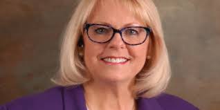 Bonnie Weber's Instagram, Twitter & Facebook