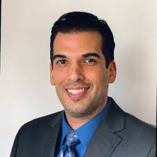 🚨 80% of IT renewals are signed… without a single benchmark. Here's how  most renewals unfold in real life — especially when buyers are overloaded:  • Vendor sends a “renewal quote” 📩 • IT buyer…