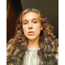 I read the books with my sister about five years ago, and we kind of looked at each other and i was like, i want to play this. Millie Bobby Brown Unveils New Long Hairstyle For Enola Holmes Movie