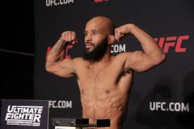 He currently competes in one championship. Dimetrius Dzhonson Boi Video Novosti Fight Ru