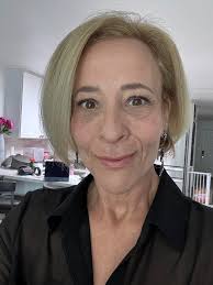 Relocating to Cascais with dogs and seeking expat community