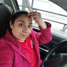 Tú ganaste su amor. Yo le di su origen. No te escribo con rencor, Florinda…  Te escribo con la voz de una mujer que estuvo antes. Mucho antes. Fui yo  quien lo