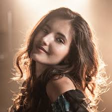 Net worth, overview, biography, birthday, family, and many more. Sara Sandeva Youtube