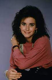 Once the series took off and became a bona fide juggernaut, cox would quickly become one of the most famous people in the world, and her legacy was cemented in no time. Courteney Cox Then And Now Young Courteney Cox Photos