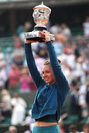 Update, ora 13:50 / simona halep a obţinut calificarea în turul 2 la roland garros, chiar dacă a avut un start de meci cu probleme. Simona Halep Photos Photos 2018 French Open Day Fourteen Simona Halep Tennis Players Female French Open