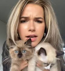 Ze noemde twee katten haar kindjes, maar ineens waren ze weg: influencer  Jade Anna geeft uitleg