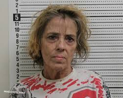 Theresa Cutlip's Instagram, Twitter & Facebook