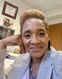 Debbie Archer's Instagram, Twitter & Facebook