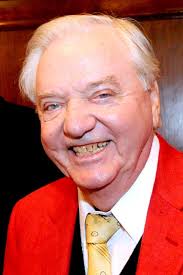 Mike Walden's Instagram, Twitter & Facebook