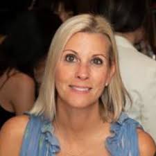 Leslie Dailey's Instagram, Twitter & Facebook