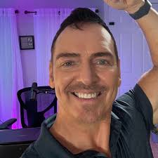 Jeffrey Stanfill's Instagram, Twitter & Facebook