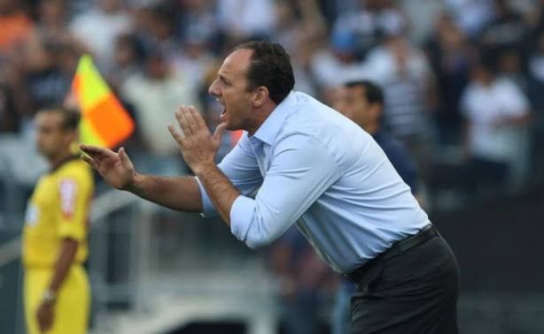 Como treinador, Rogério Ceni busca vencer o Corinthians pela primeira vez