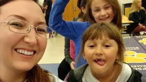 Fundraiser for Ryan Burdeaux by Anna Seifert : Help Kelsey and her girls