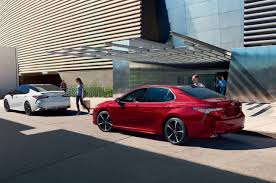 But even in xse trim, toyota completely bypasses the v6 badging. 2018 Toyota Camry Model Lineup Specs Release Date And Price Digital Trends