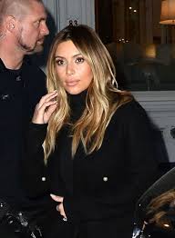Kim Kardashian Just Debuted Honey Blonde Hair On Instagram And I M Obsessed In 2020 Kim Kardashian Blonde Honey Blonde Hair Kim Kardashian Hair