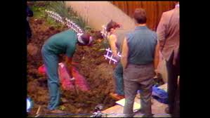 Linda couch is up for parole but deters is fighting her possible freedom. Ohio Woman Who Killed Husband Got Family To Dig Hole To Bury Him Up For Parole Kdnl