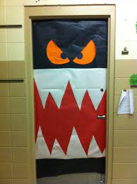 Pin By Kathlene Goldin On Classroom Halloween Classroom Door Decor Halloween Classroom Halloween Door Decorations