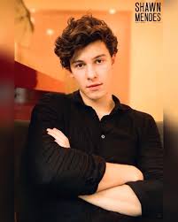 Omg Look At His Long Hair It S Adorable Shawn Mendes