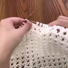 Hayirli Gunler Cok Cici Bir Model Aysevarol Youtube Minik Kalpler Orgu Modeli Yapimi Youtube Emelce Orgu Baby Knitting Patterns Dantel Isleme